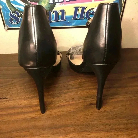 Black heels size 7 - Picture 14 of 15